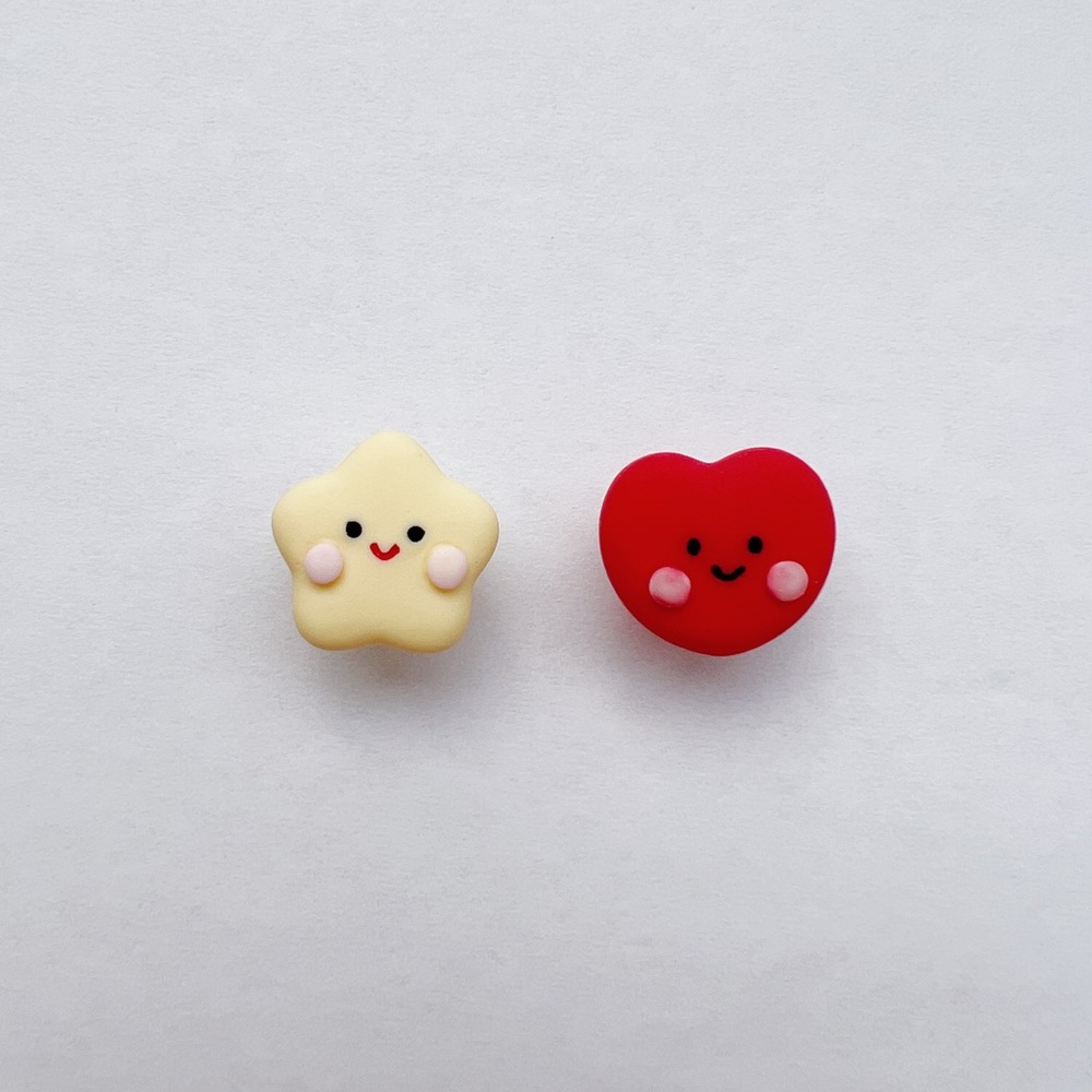 Blushing heart and star croc charms